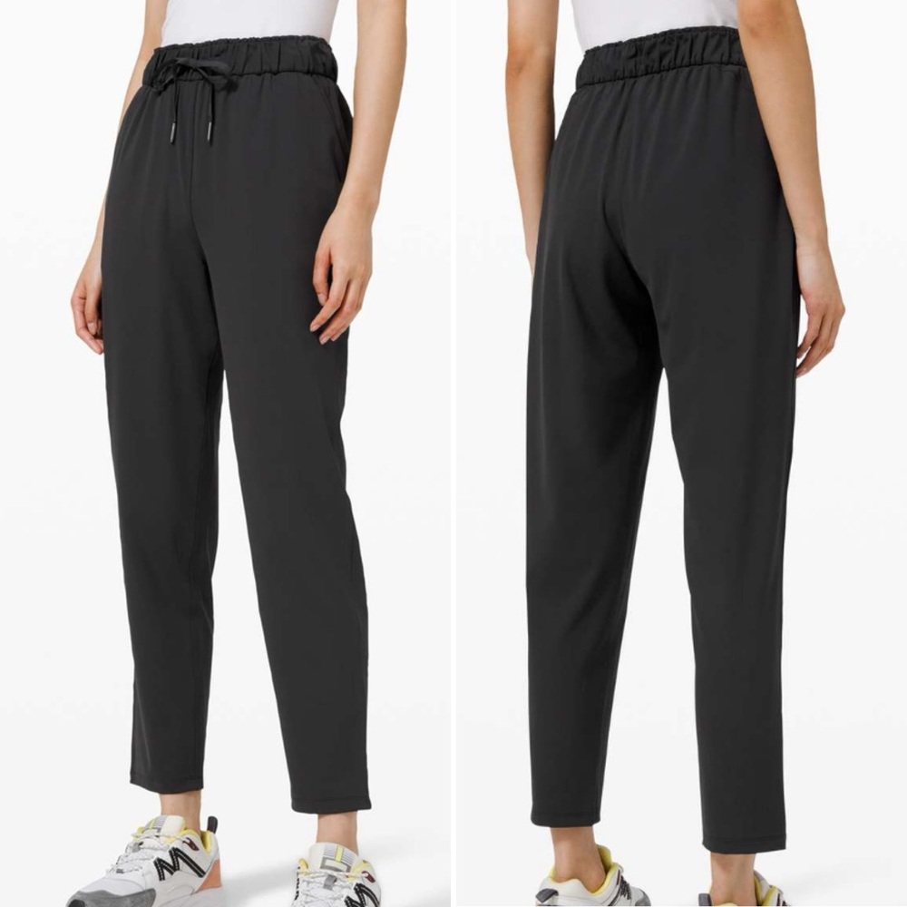 SOLD Lululemon Keep Moving Pant 6